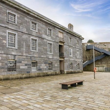 2 Bed- Edgcumbe View By Pureserviced Plymouth Exterior foto